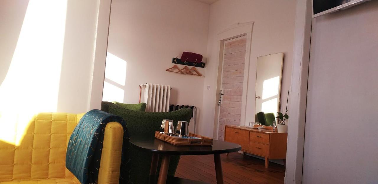 Bed and Breakfast Ahoi Wesselburenerkoog Esterno foto