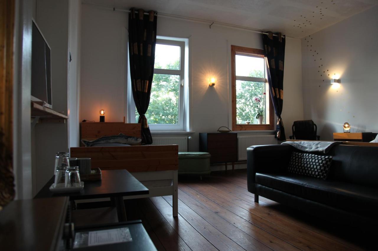 Bed and Breakfast Ahoi Wesselburenerkoog Esterno foto